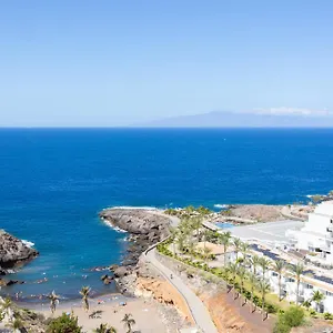 https://lovely-modern-studio-with-an-incredible-view.in-canary-islands.com
